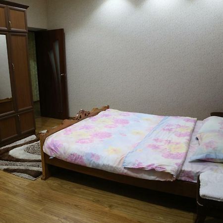 Srtashyan Apartments - Gorky Street Gyumri Extérieur photo